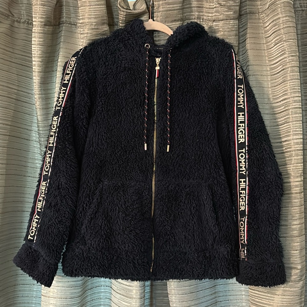 Tommy Hilfiger Faux Fur Zip Hoodie. Color: Navy. Size: S.